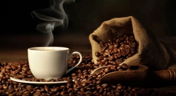 الأضرار الناتجة عن تناول القهوة 6 الأضرار الناتجة عن تناول القهوة