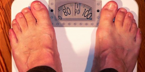 4 أسباب زيادة الوزن خلال الدوره الشهرية 3 أسباب زيادة الوزن خلال الدوره الشهرية