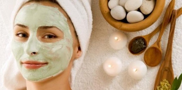 ماسكات لتفتيح البشرة الجافة والدهنية والمختلطة 5 ماسكات لتفتيح البشرة الجافة والدهنية والمختلطة