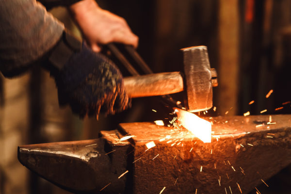 اوسبيلدونغ حدادة و 4 متطلبات يجب توافرها بالمتدرب 2 اوسبيلدونغ حدادة