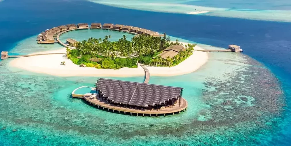 السياحة إلى جزر المالديف