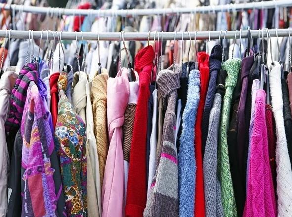 تفسير حلم لبس ملابس غير ساترة للمتزوجة والعزباء 3 تفسير حلم لبس ملابس غير ساترة للمتزوجة