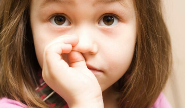 علاج انسداد الأنف عند الأطفال