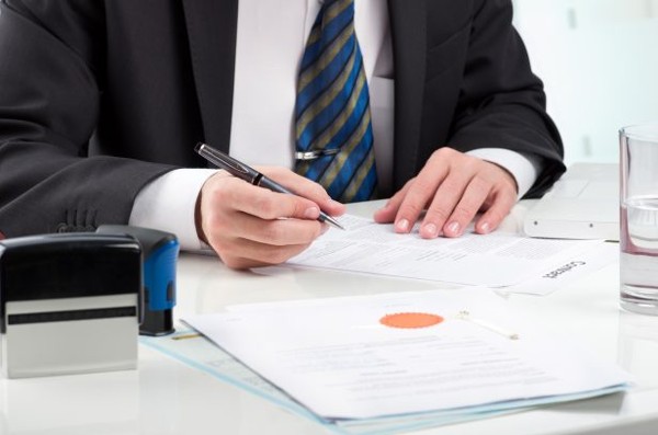 كم راتب كاتب العدل في ألمانيا ؟ 2 كاتب العدل في ألمانيا