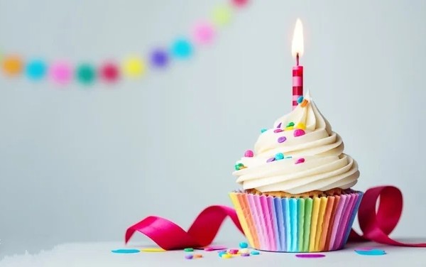 أقوى تهنئة عيد ميلاد مميزة 2 تهنئة عيد ميلاد