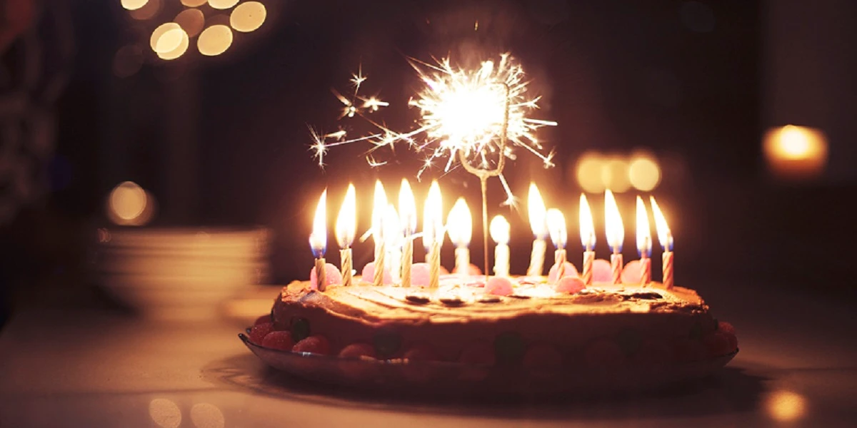 أقوى تهنئة عيد ميلاد مميزة 1 عيد ميلاد صديقتي