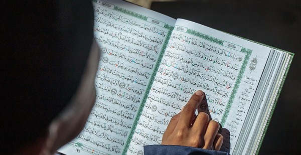 تفسير قراءة القرآن في المنام