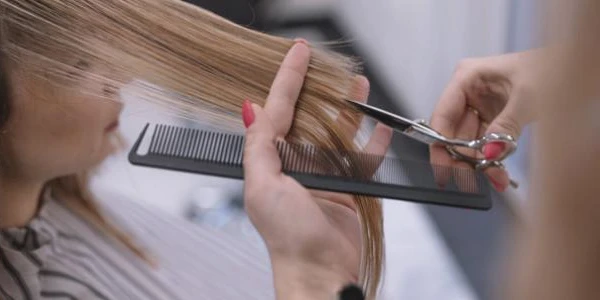 تفسير حلم قص الشعر في المنام 4 قص الشعر في المنام