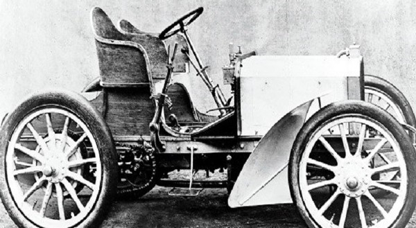 كارل بنز مخترع السيارة العملية الأولى