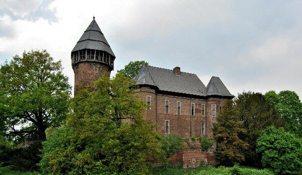 افضل أماكن السياحية في كريفلد 2 افضل أماكن السياحية في كريفلد