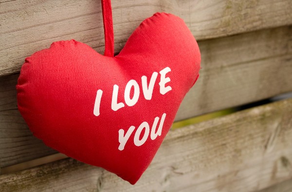 اجمل شعر عن الحب الطاهر 4 شعر عن الحب