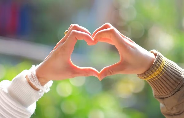 اجمل شعر عن الحب الطاهر 2 شعر عن الحب