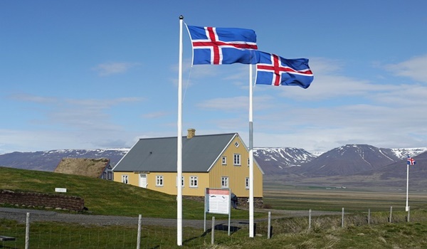 الهجرة إلى ايسلندا
