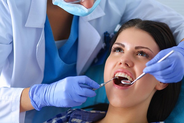 طبيب عربي أسنان في كارلسروه