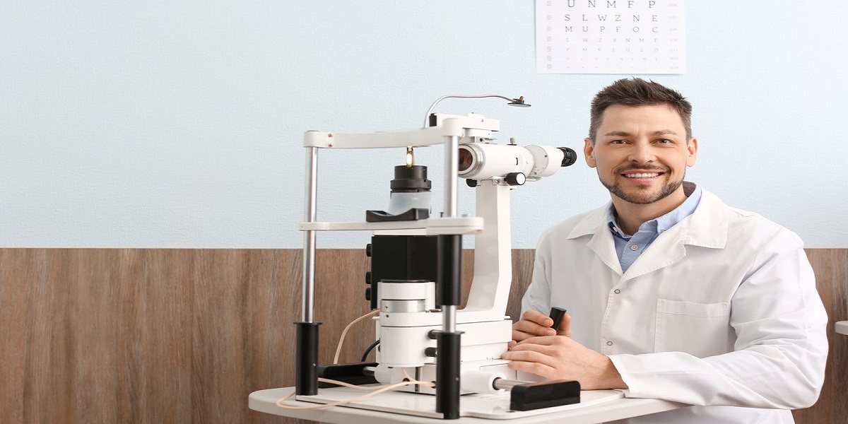 طبيب عيون عربي في مدينة بون