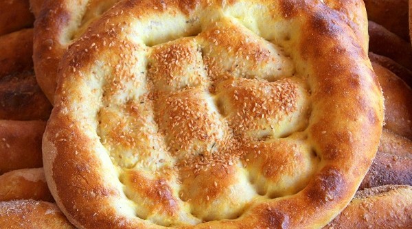 طريقة عمل خبز رمضان