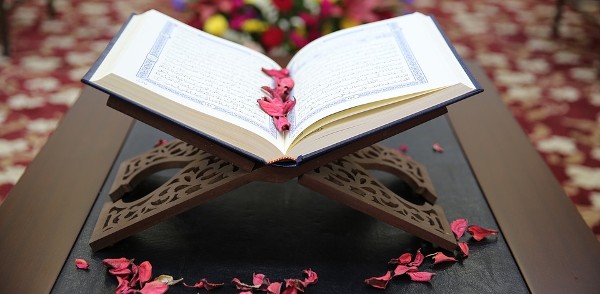 فوائد ذكر الله وفوائد قراءة القران الكريم 4 فوائد ذكر الله