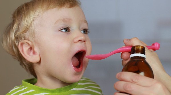 علاج فوري للكحة عند الأطفال