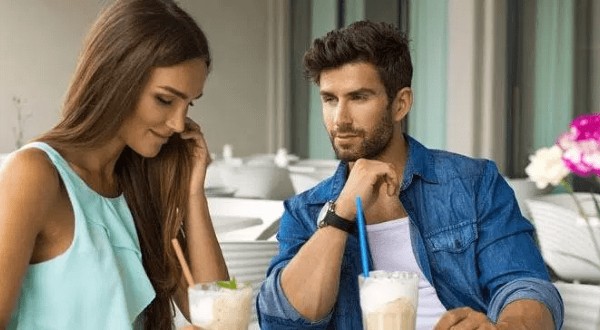 أبرز تلميحات الرجل المعجب شاهديها 3 تلميحات الرجل المعجب