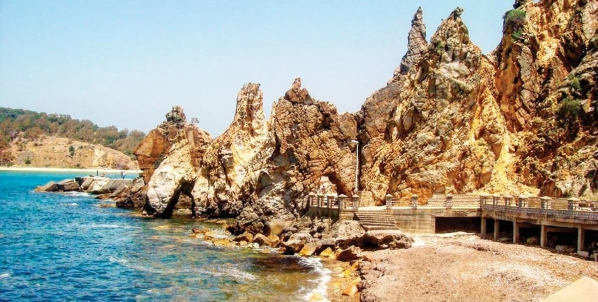 السياحة في طبرقة واهم المعالم بها 1 السياحة في طبرقة