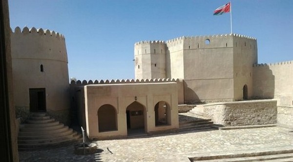 السياحة في البركاء واجمل المعالم بها 3 حصن بركاء