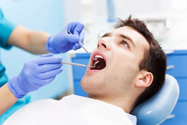 دكتور عربي طب اسنان