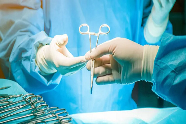 تخصص دكتور جراحة عربي في اوبرهاوزن