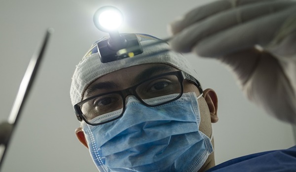 طبيب عربي عيون في فوبرتال