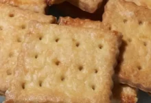 طريقة بسكوت مالح المظبوطة 26 طريقة بسكوت مالح