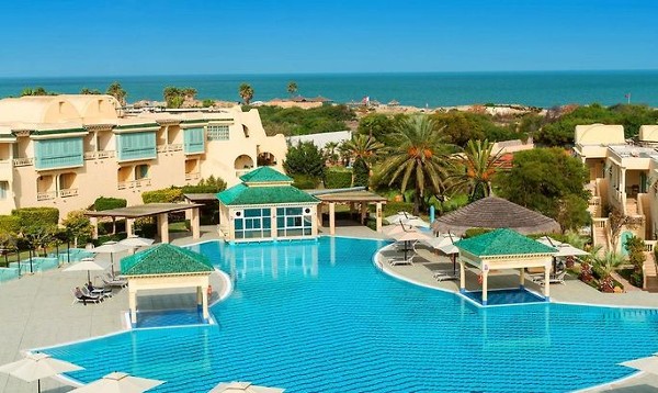 السياحة في طبرقة واهم المعالم بها 4 فندق ثالاسو