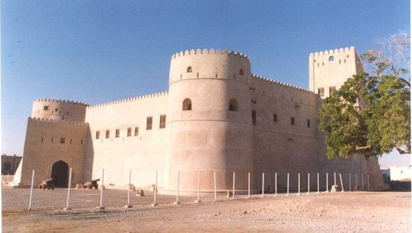 السياحة في البركاء واجمل المعالم بها 9 قلعة بركاء