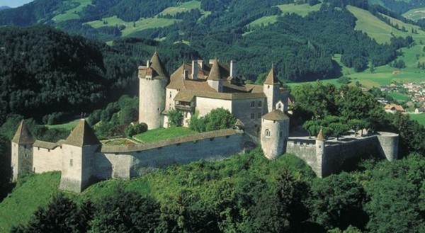 قلعة غرويير