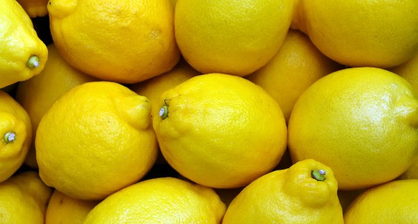 أضرار الليمون على القلب