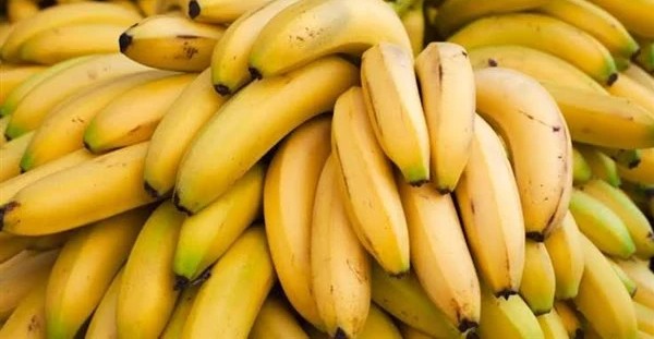 اضرار الموز على المعدة