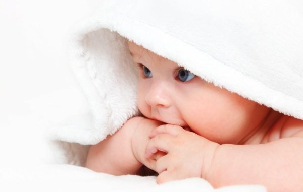 اسماء بنات اجنبية من ثلاثة حروف