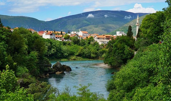 كم هى تكلفة السياحة في البوسنة والهرسك ؟