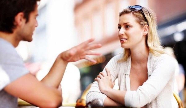 كيف اعرف أنها تحبني من تصرفاتها ؟ 5 كيف اعرف أنها تحبني