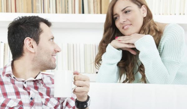 كيف اعرف أنها تحبني من تصرفاتها ؟ 2 كيف اعرف أنها تحبني