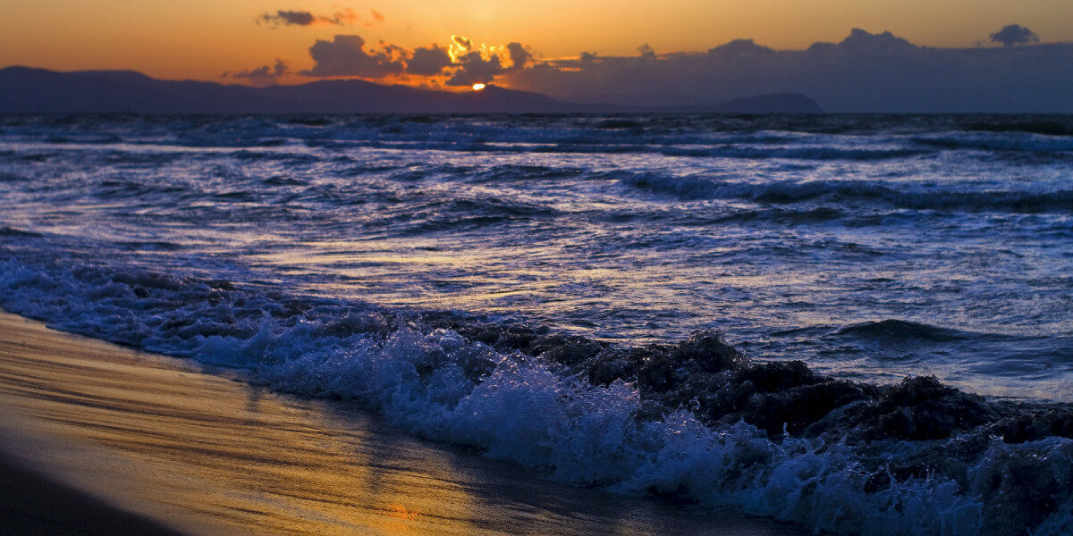 عبارات قصيرة عن البحر رومنسية 1 عبارات قصيرة عن البحر