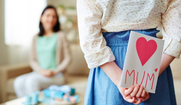 عيد الام في الاردن مع اجمل العبارات 3 متى عيد الام في الاردن