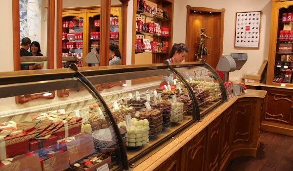 اجمل أسماء محلات حلويات جديدة 2 اجمل أسماء محلات حلويات