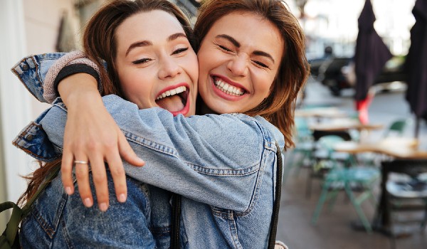 عبارات عن الصديقات المحبوبات 2 عبارات عن الصديقات