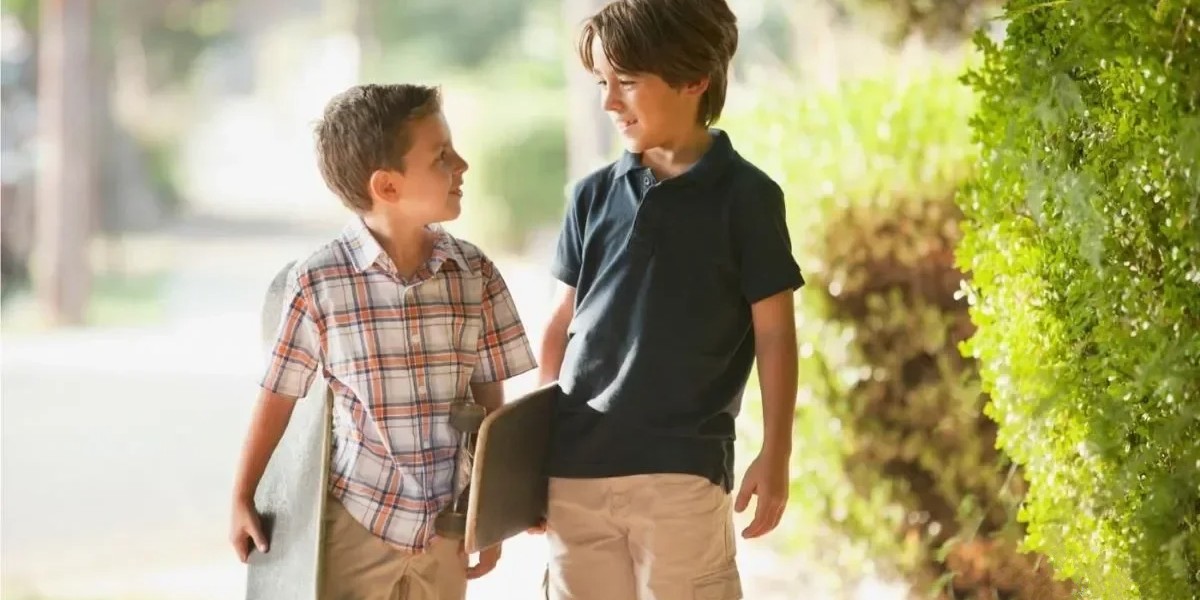 اجمل ما قيل عن الاخ عبارات قصيره 1 اجمل ما قيل عن الاخ عبارات قصيره ؟