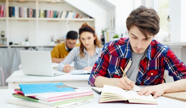 اجمل ما قيل عن حب القراءة 3 اجمل ما قيل عن حب القراءة